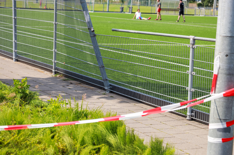 Springkasteel vliegt de lucht in