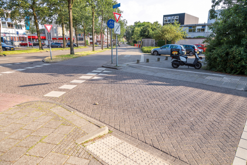 Weg afgesloten na ongeval