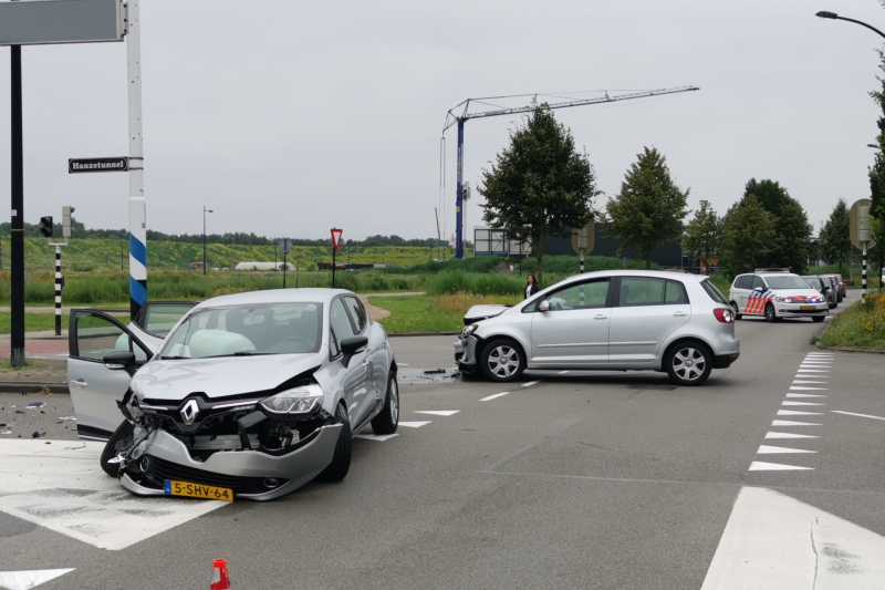 Veel schade bij aanrijding