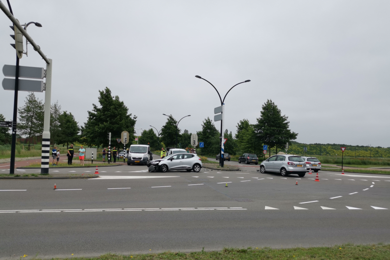 Veel schade bij aanrijding