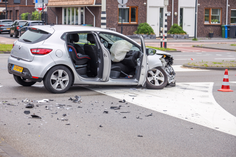 Veel schade bij aanrijding