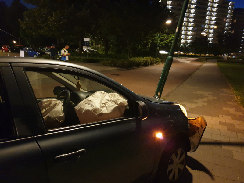 Auto total loss na uitwijkmanoeuvre