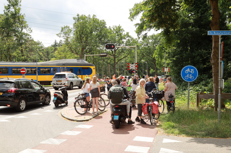 Geen treinen door aanrijding met persoon