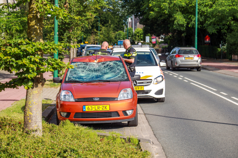 37-jarige voetganger ernstig gewond na aanrijding