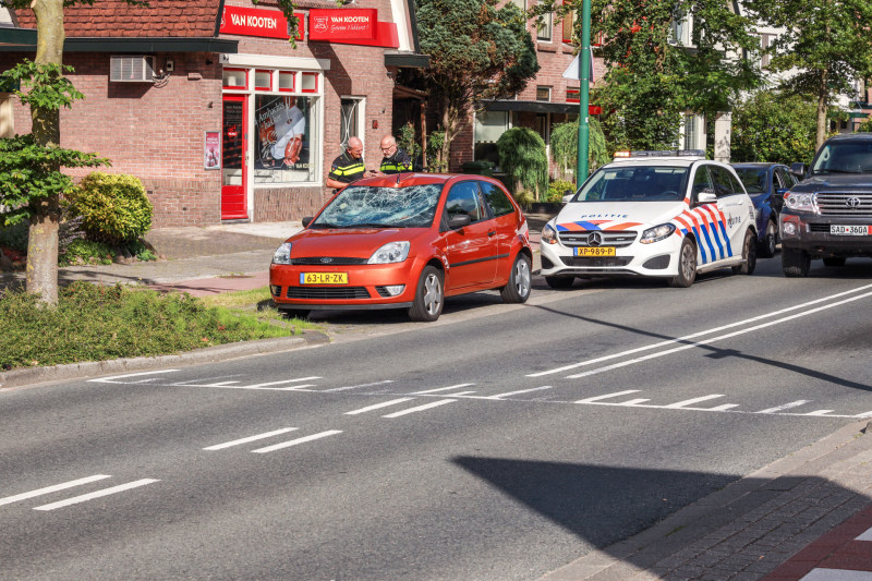 37-jarige voetganger ernstig gewond na aanrijding