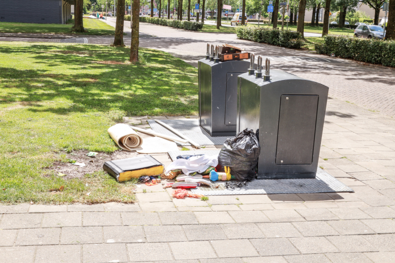 Afvaldumping loopt de spuigaten uit