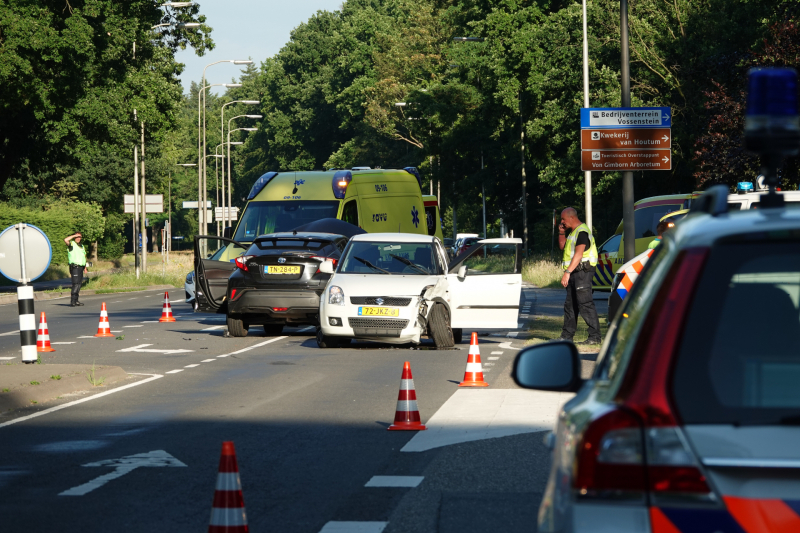 Vier gewonden bij aanrijding