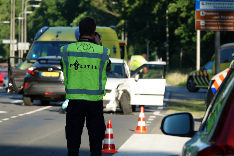 Vier gewonden bij aanrijding
