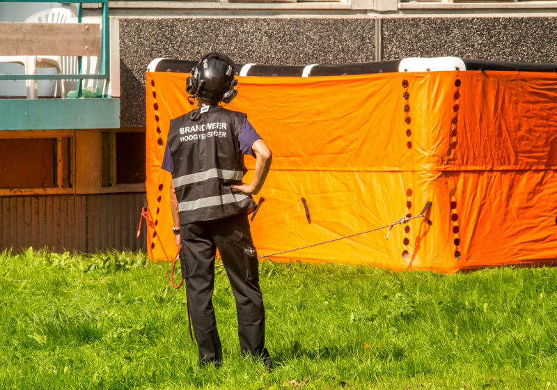 Hoogtereddingsteam ingevlogen met politieheli