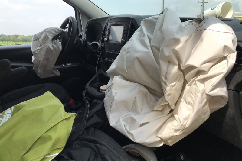 Automobilist gewond na ongeval