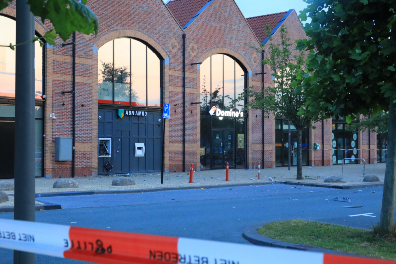 Plofkraak ABN AMRO pinautomaat