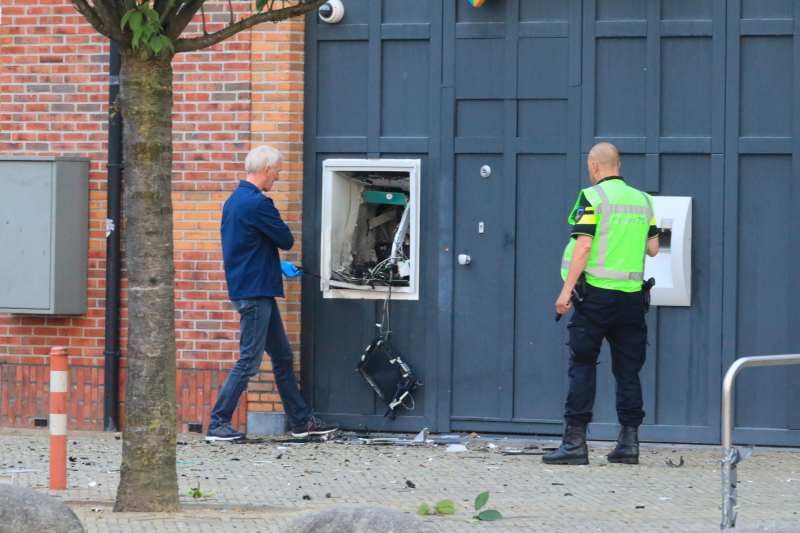 Plofkraak ABN AMRO pinautomaat