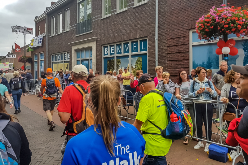 103e Vierdaagse van Nijmegen van start gegaan