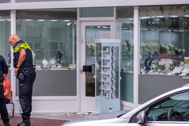 Twee verdachten opgepakt na overval juwelier