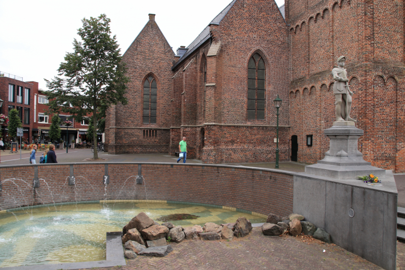 Sterfdag nationale held Jan van Schaffelaar