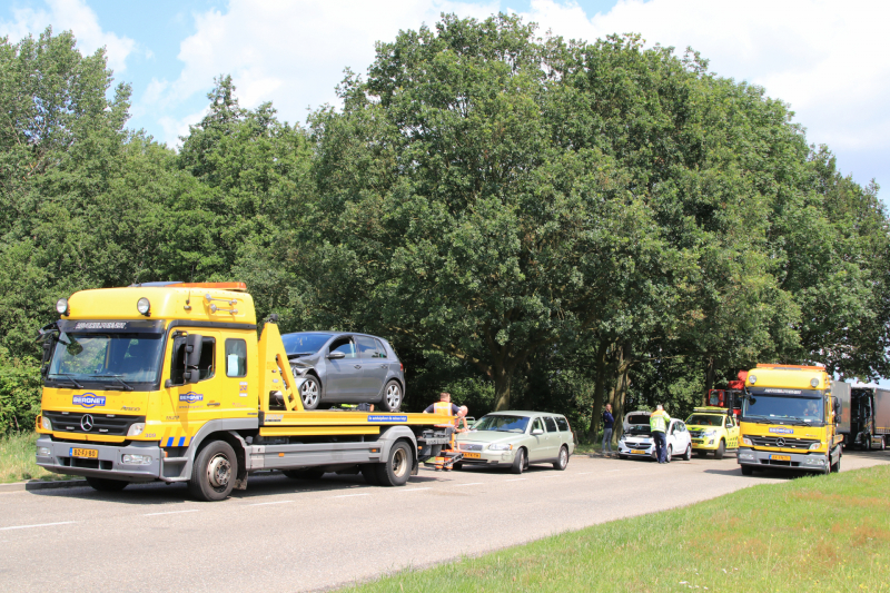 Flinke file na kop-staartbotsing