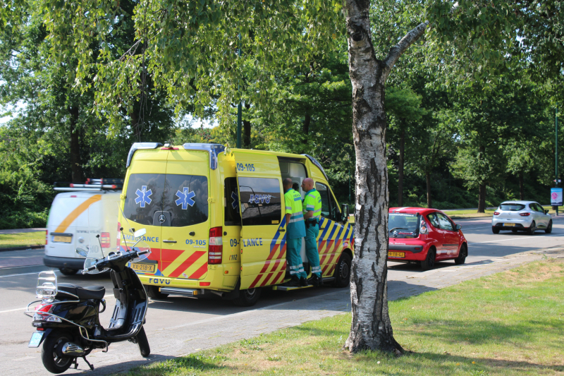 Scooterrijder gewond na aanrijding