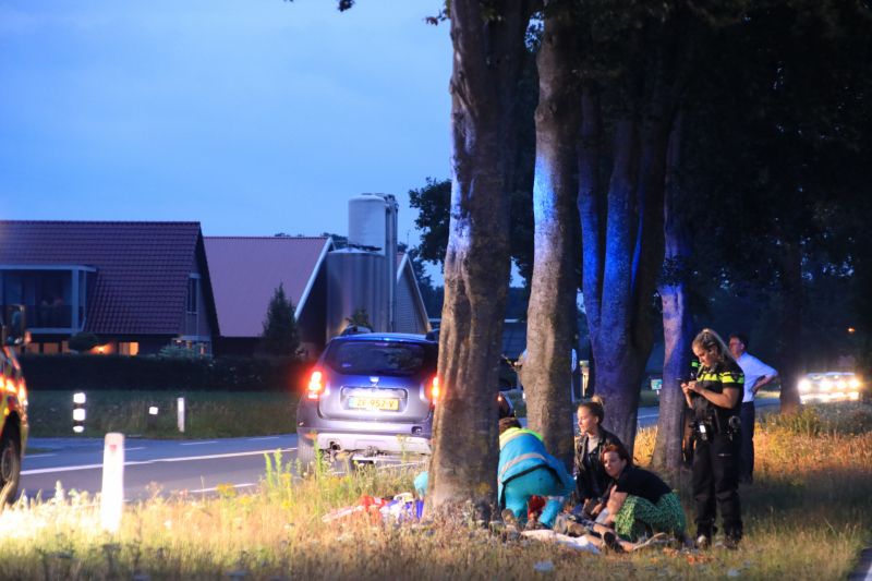 Fietser zwaargewond bij aanrijding met auto