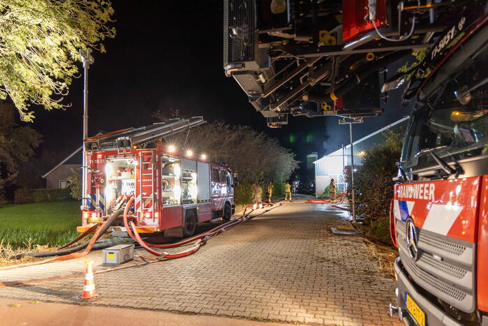 Honderden koeien gered bij uitslaande brand