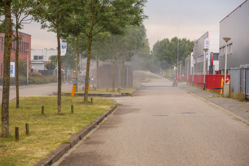 Veel rook bij brand stroomhuis