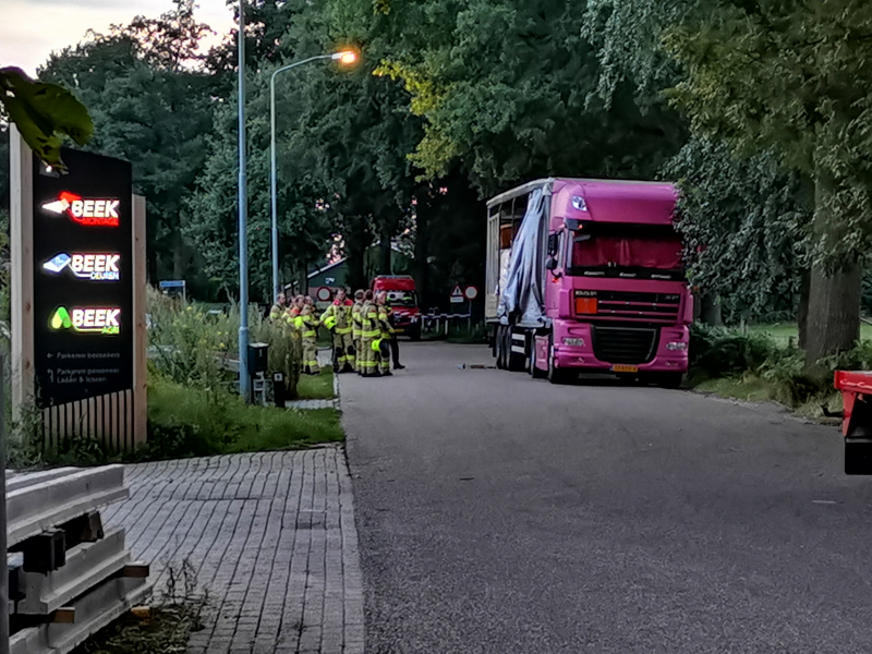 Vrachtwagen trailer vol drugs benodigdheden aangetroffen