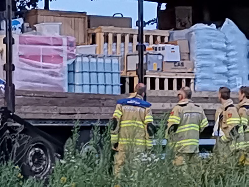 Vrachtwagen trailer vol drugs benodigdheden aangetroffen