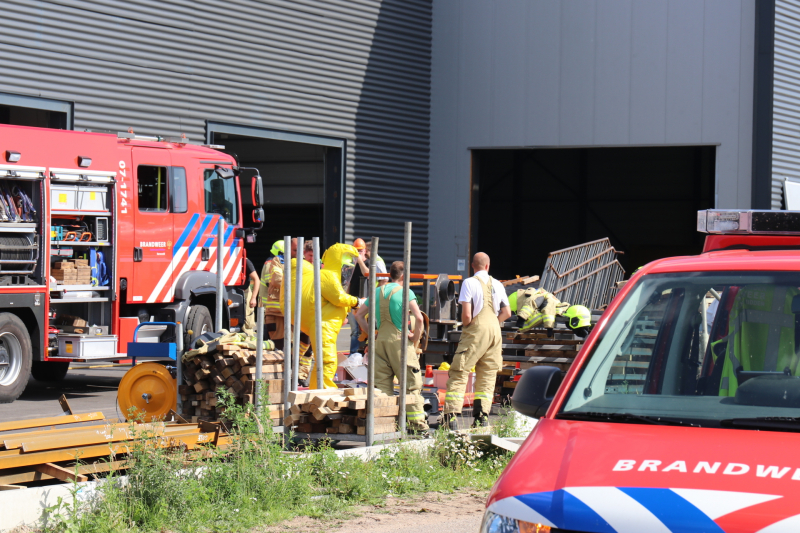 Zoutzuur afsluiter afgebroken in bedrijfshal