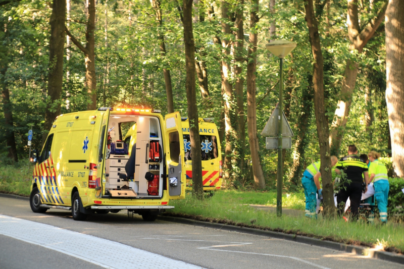 Mountainbiker en voetganger gewond door aanrijding
