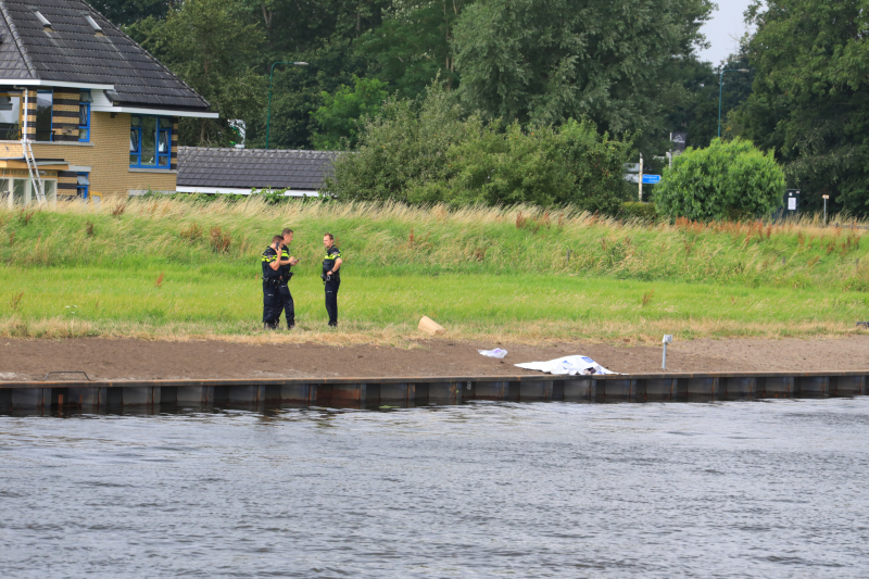 Groot forensisch onderzoek na aantreffen lichaam in Eem