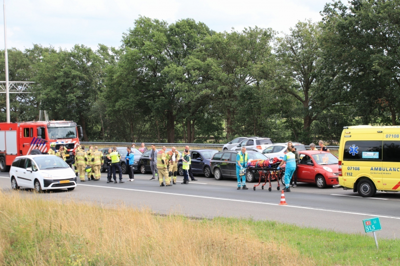 Vier auto's betrokken bij kop-staartaanrijding