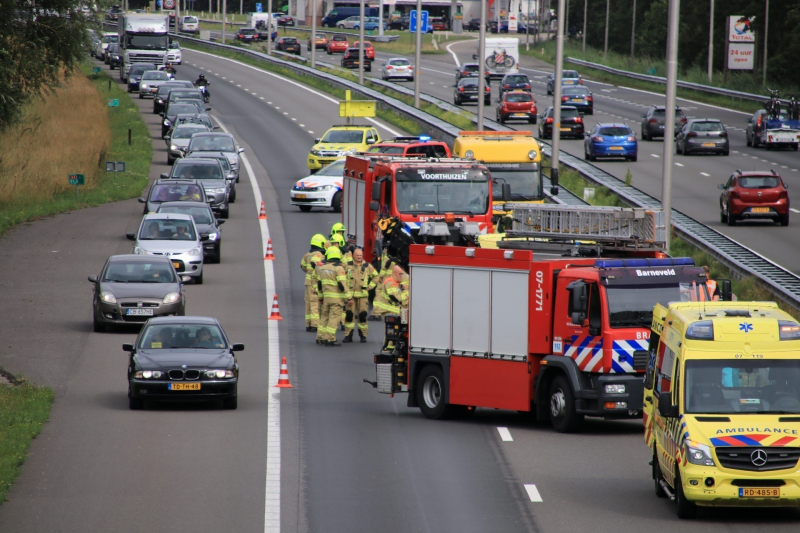 Vier auto's betrokken bij kop-staartaanrijding