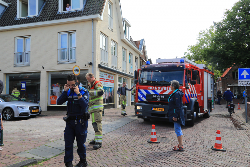 Bewoner blust zelf vlam in de pan