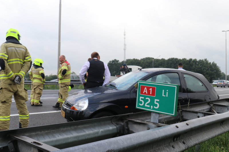 Flinke crash tussen vier voertuigen
