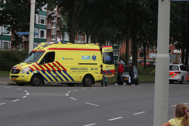 Fietser gewond na aanrijding met auto