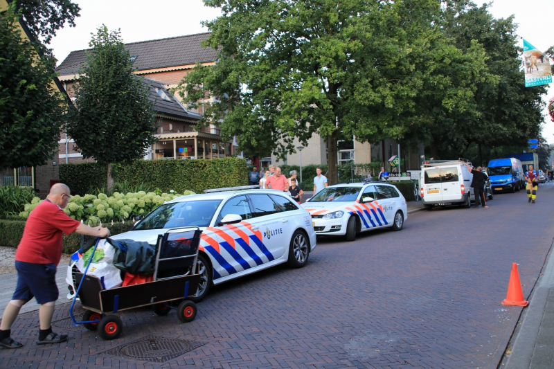 Personen vermist bij flinke brand in pand Leger des Heils