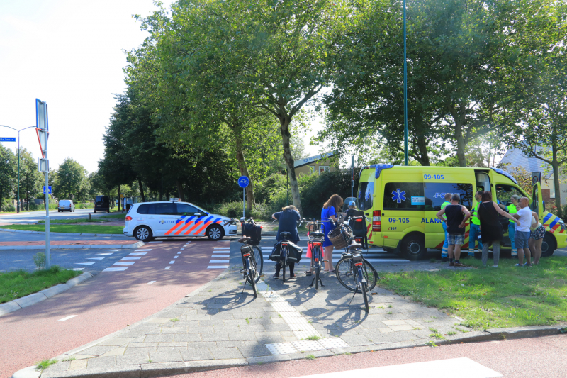 E-biker aangereden op rotonde