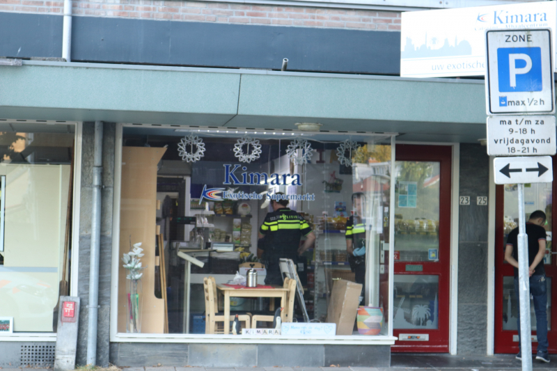 Overval op toko; dader gevlucht