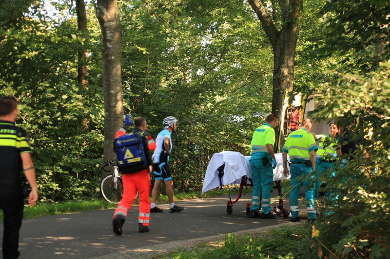 Wielrenner ernstig gewond bij valpartij