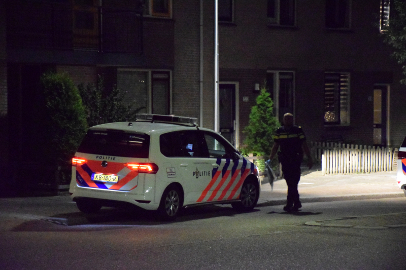Zes mannen gevlucht na woningoverval