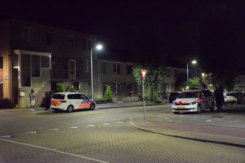 Zes mannen gevlucht na woningoverval