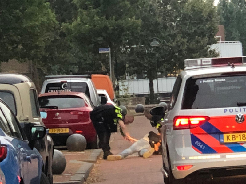Vernieler scooter aangehouden na verkeersruzie