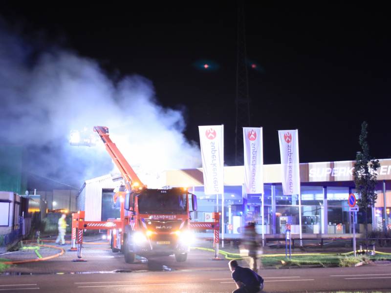 Zeer grote uitslaande brand