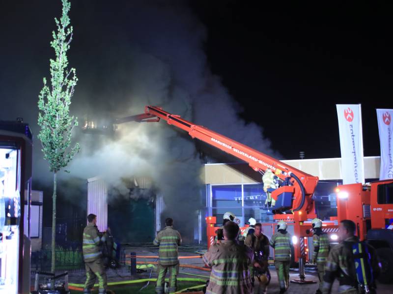 Zeer grote uitslaande brand