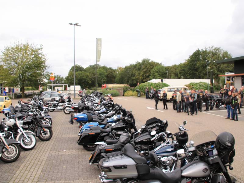 Harley Davidson club zamelt geld in voor kinderhospice
