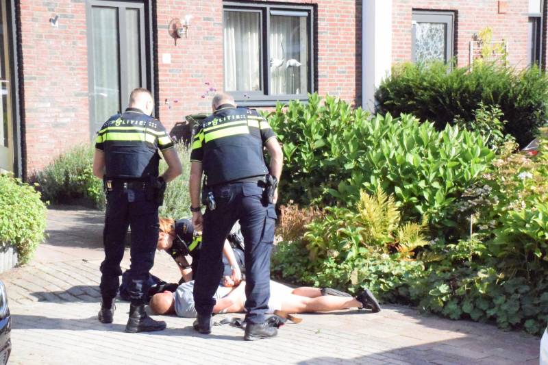 Persoon aangehouden bij ruzie in woning