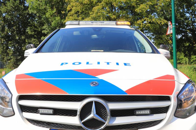 Duo aangehouden voor bedreigingen winkelpersoneel en agenten