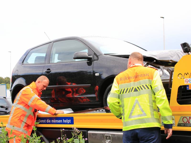 Opnieuw auto uit de bocht op beruchte plek