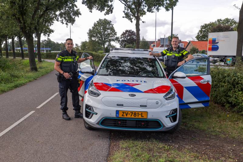 Hybride politieauto’s in gebruik genomen