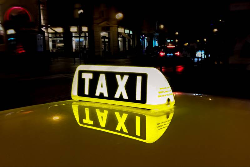 Getuigen gezocht beroving en mishandeling taxichauffeur