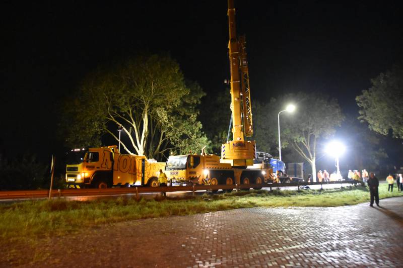 Zeer ernstig ongeval tussen twee vrachtwagens en meerdere voertuigen